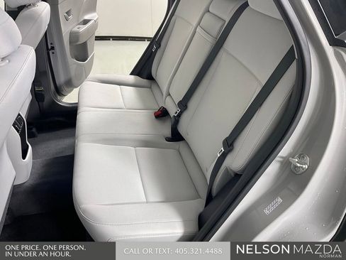 Used 2024 Hyundai Kona SEL FWD image 27