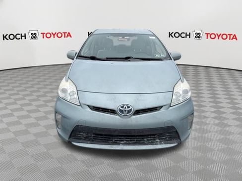Used 2014 Toyota Prius Three image 2