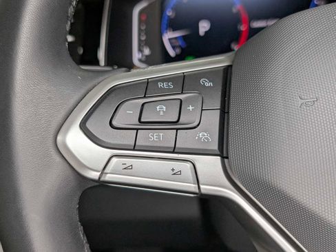 Used 2025 Volkswagen Jetta SEL image 35