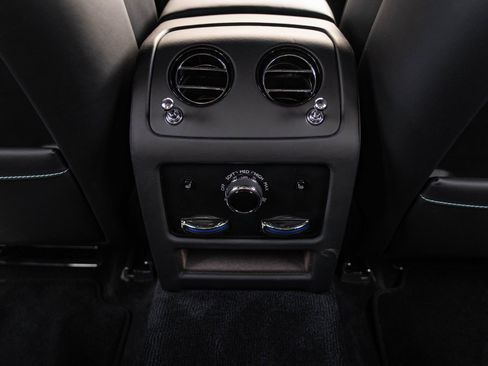 Used 2022 Rolls-Royce Ghost Black Badge image 38