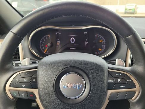 Used 2016 Jeep Grand Cherokee Laredo w/ Quick Order Package 23E AWD/4WD image 22