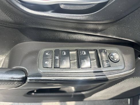 Used 2014 Jeep Cherokee Limited AWD/4WD image 19
