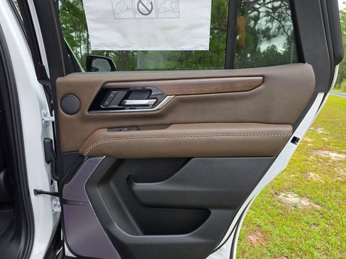 New 2026 GMC Yukon Denali Ultimate w/ LPO, Floor Liner Package AWD/4WD image 29