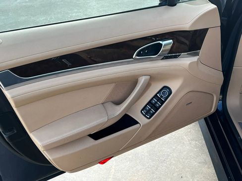Used 2013 Porsche Panamera 4 Platinum Edition AWD/4WD image 15