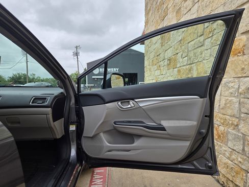 Used 2013 Honda Civic EX image 8