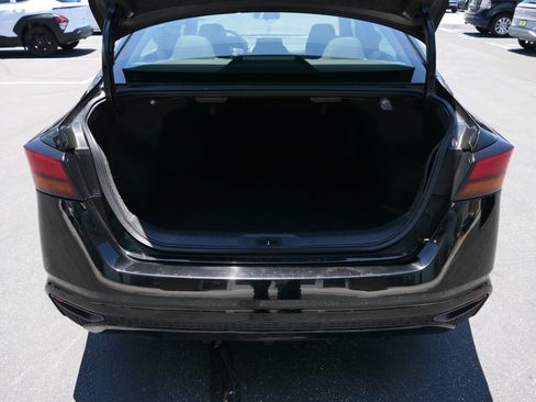 Used 2023 Nissan Altima 2.5 SV FWD image 22