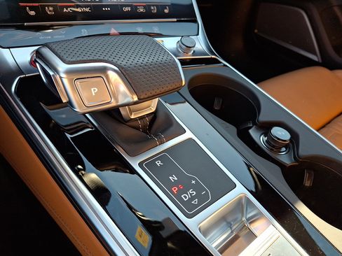 New 2025 Audi RS 6 performance image 11