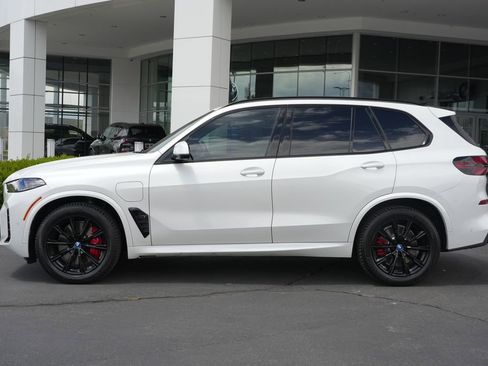 Used 2024 BMW X5 xDrive50e w/ M Sport Package AWD/4WD image 2