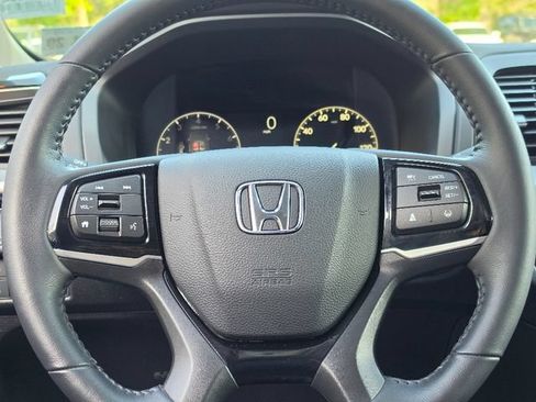 Used 2025 Honda Odyssey Touring image 28