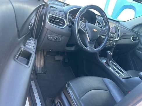 Used 2021 Chevrolet Equinox Premier image 12