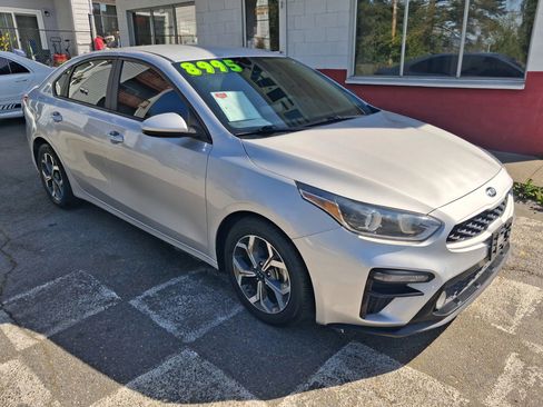 Used 2021 Kia Forte LXS FWD image 4