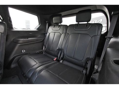 Used 2024 Jeep Grand Cherokee L Limited w/ Black Appearance Package RWD image 31