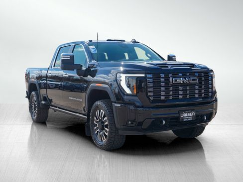 Used 2025 GMC Sierra 3500 Denali Ultimate image 8