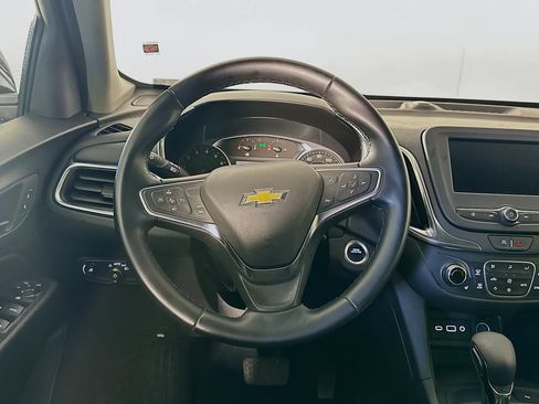 Used 2024 Chevrolet Equinox LT FWD image 18