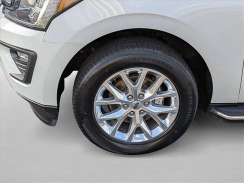 Used 2021 Ford Expedition XLT image 25