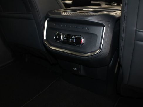 New 2025 Ford Expedition Max Active image 36