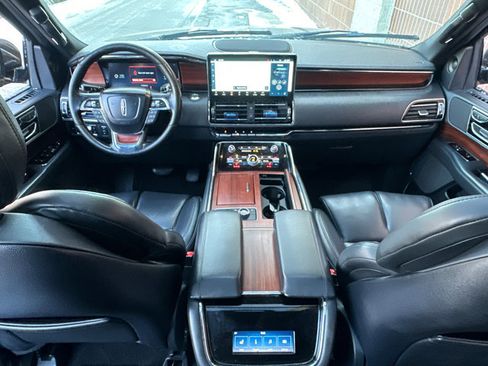 Used 2023 Lincoln Navigator L 4WD image 14