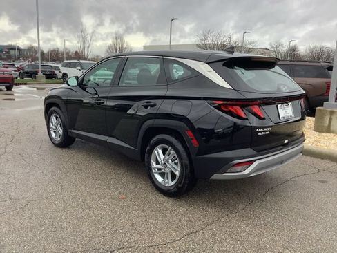 Certified 2026 Hyundai Tucson SE FWD image 8