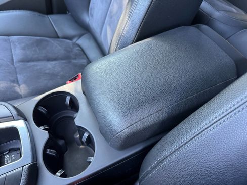 Used 2020 Porsche Macan image 37