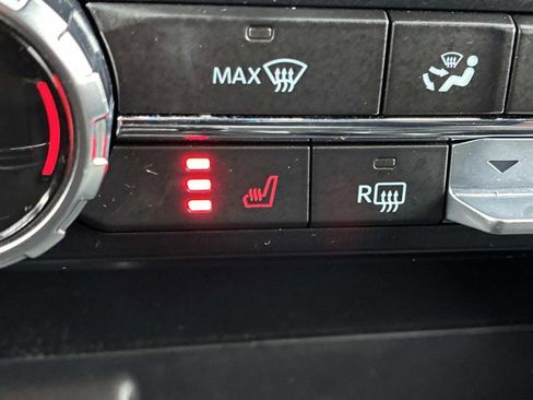 Certified 2022 Ford F150 XLT w/ Equipment Group 302A High image 29