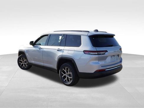 New 2025 Jeep Grand Cherokee L Limited w/ Trailer Tow Package image 5