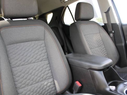 Used 2021 Chevrolet Equinox LT AWD/4WD image 14