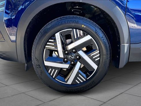 New 2026 Nissan Kicks SV image 11