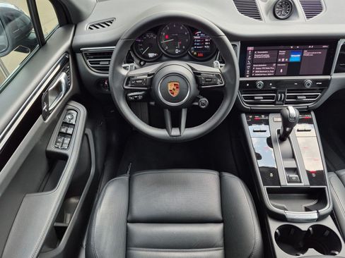 Certified 2026 Porsche Macan AWD/4WD image 15