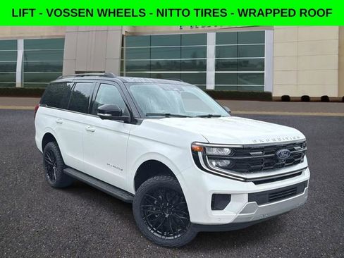 New 2026 Ford Expedition Platinum AWD/4WD image 1