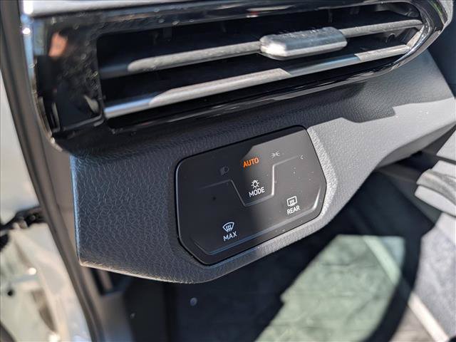 Certified 2023 Volkswagen ID.4 Pro RWD image 16
