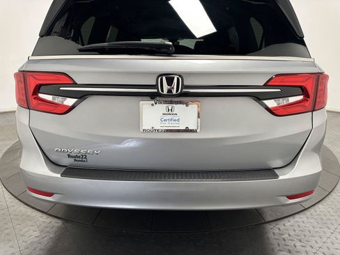 Certified 2024 Honda Odyssey EX-L image 12