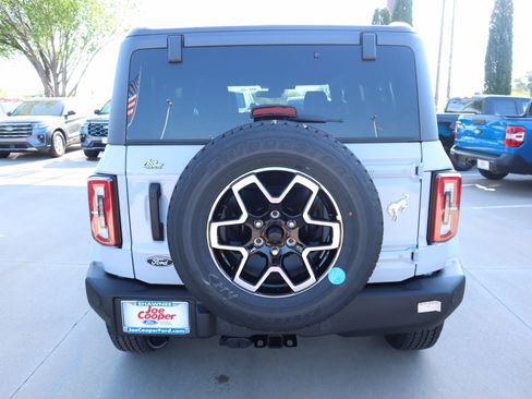 New 2026 Ford Bronco Outer Banks AWD/4WD image 22
