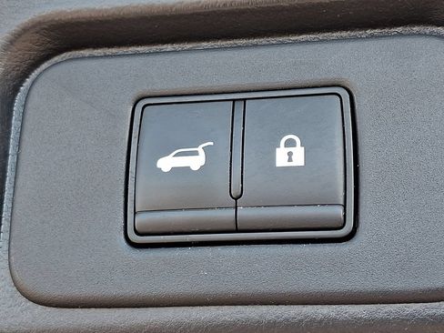 Certified 2023 Nissan Rogue SV w/ SV Premium B Package AWD/4WD image 32