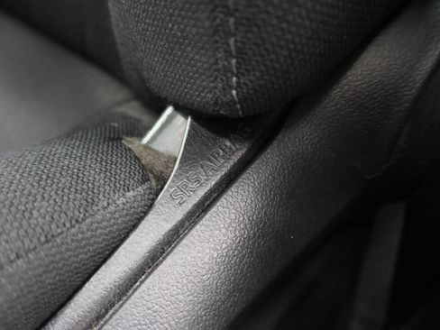 Used 2024 Toyota Corolla LE FWD image 38