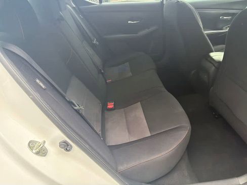 Used 2021 Nissan Sentra SR FWD image 14