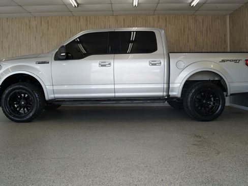 Used 2017 Ford F150 XLT w/ Equipment Group 302A Luxury AWD/4WD image 5