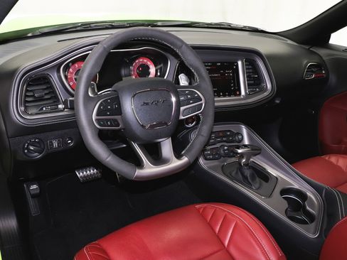 Used 2023 Dodge Challenger SRT Hellcat w/ Driver Convenience Group image 16