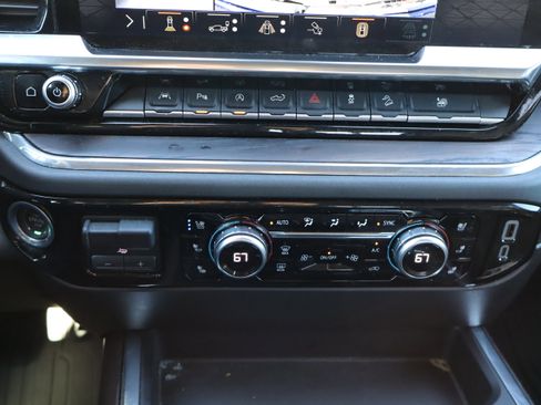 Certified 2024 GMC Sierra 1500 SLT w/ SLT Premium Plus Package image 31