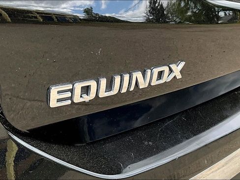 Used 2021 Chevrolet Equinox LT image 34