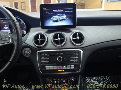Used 2020 Mercedes-Benz GLA 250 4MATIC w/ Convenience Package image 23
