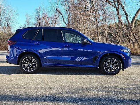 Used 2024 BMW X5 M60i w/ Executive Package image 8