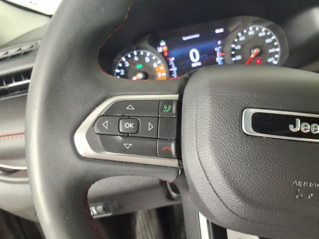 Used 2022 Jeep Compass Trailhawk AWD/4WD image 16