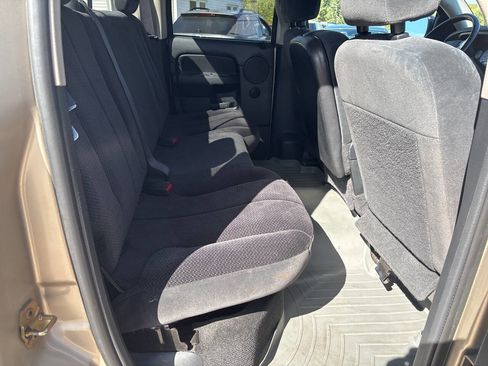 Used 2005 Dodge Ram 1500 Truck SLT image 15