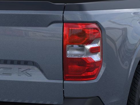New 2025 Ford Maverick XLT w/ XLT Luxury Package FWD image 22