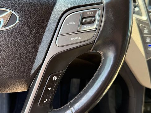 Used 2018 Hyundai Santa Fe Limited FWD image 16