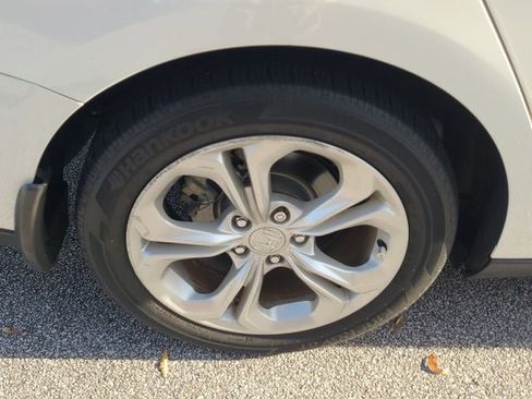 Used 2023 Honda Accord LX image 10