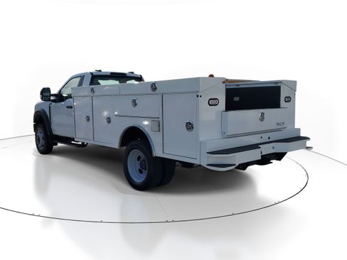 New 2024 Ford F450 XL w/ XL Chrome Package image 4