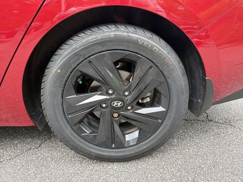 Certified 2023 Hyundai Elantra SEL FWD image 19