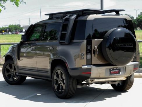 New 2026 Land Rover Defender 110 S AWD/4WD image 11