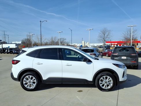 Used 2025 Ford Escape Active image 2